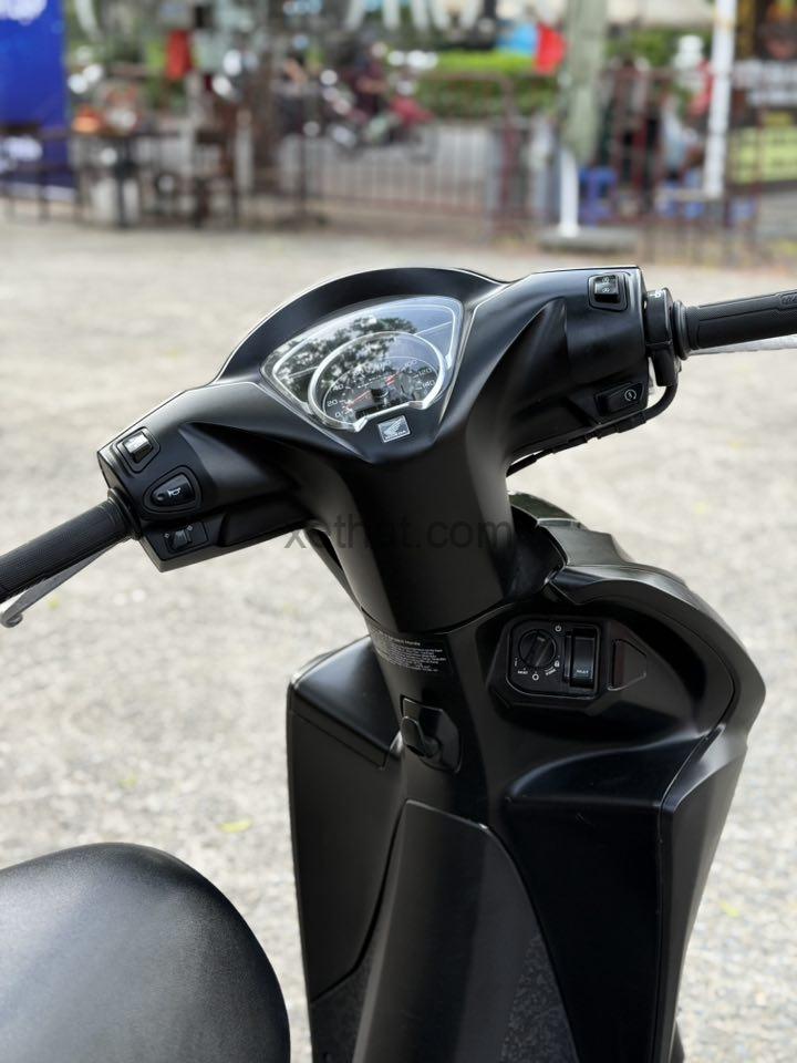 Honda Vision TLU30