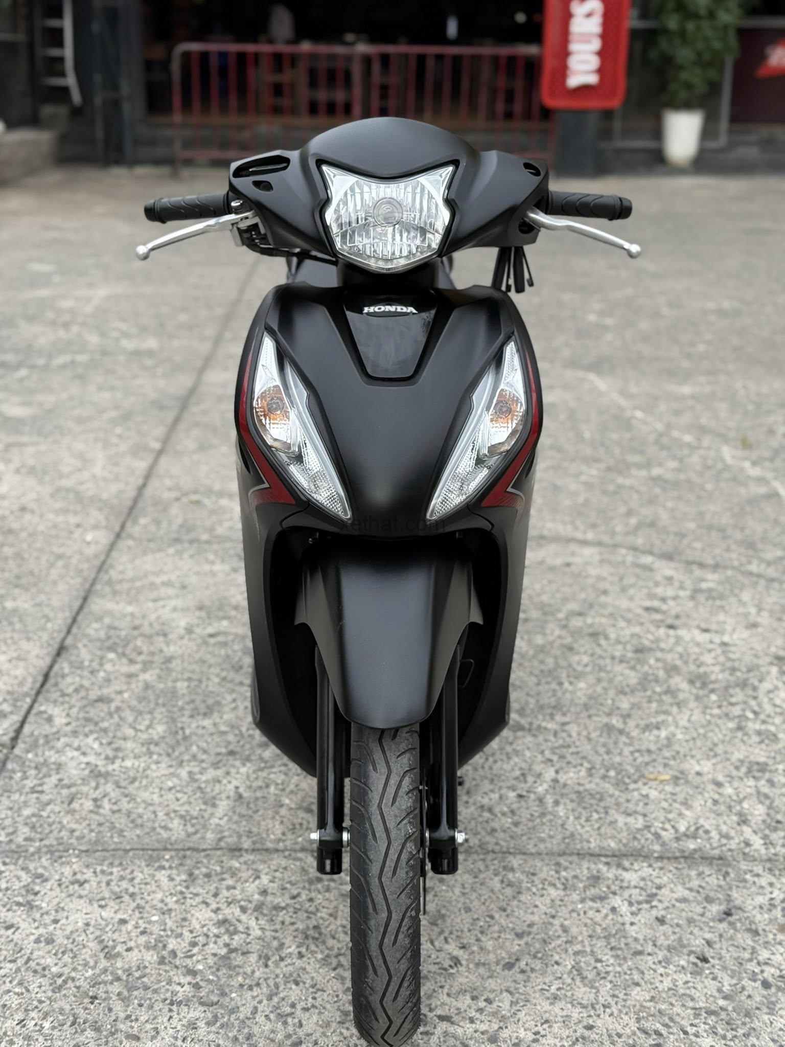 Honda Vision 110 TLU50